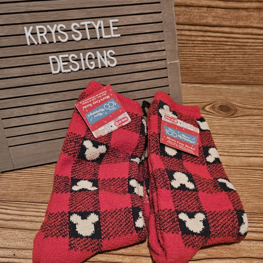Disney Mickey Mouse Men’s Cozy Fuzzy Socks